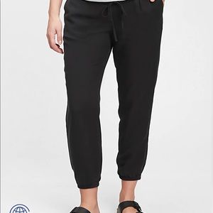 Gap Maternity drawstring pants